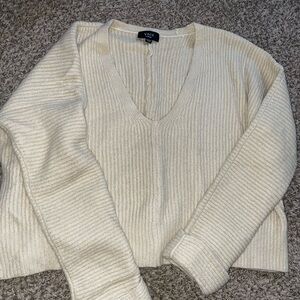 Vici Ivory V-Neck Ribbed Sweater
